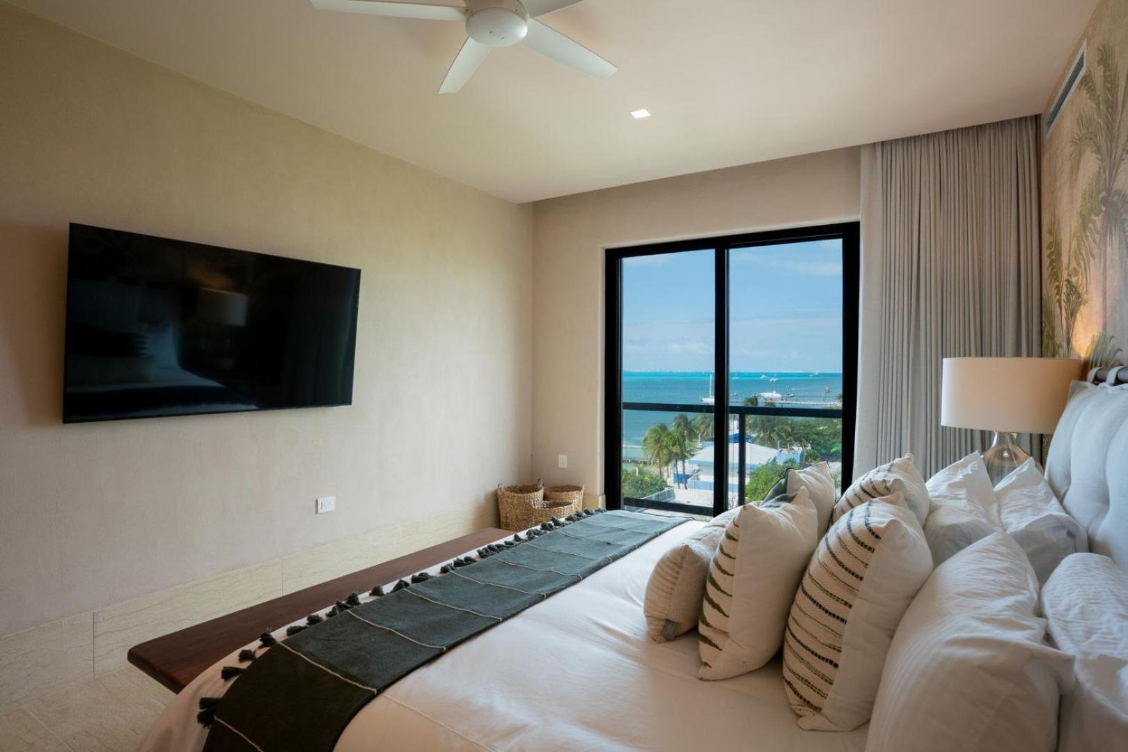 4br Luxury Beachfront W/ Heated Pool Isla Mujeres