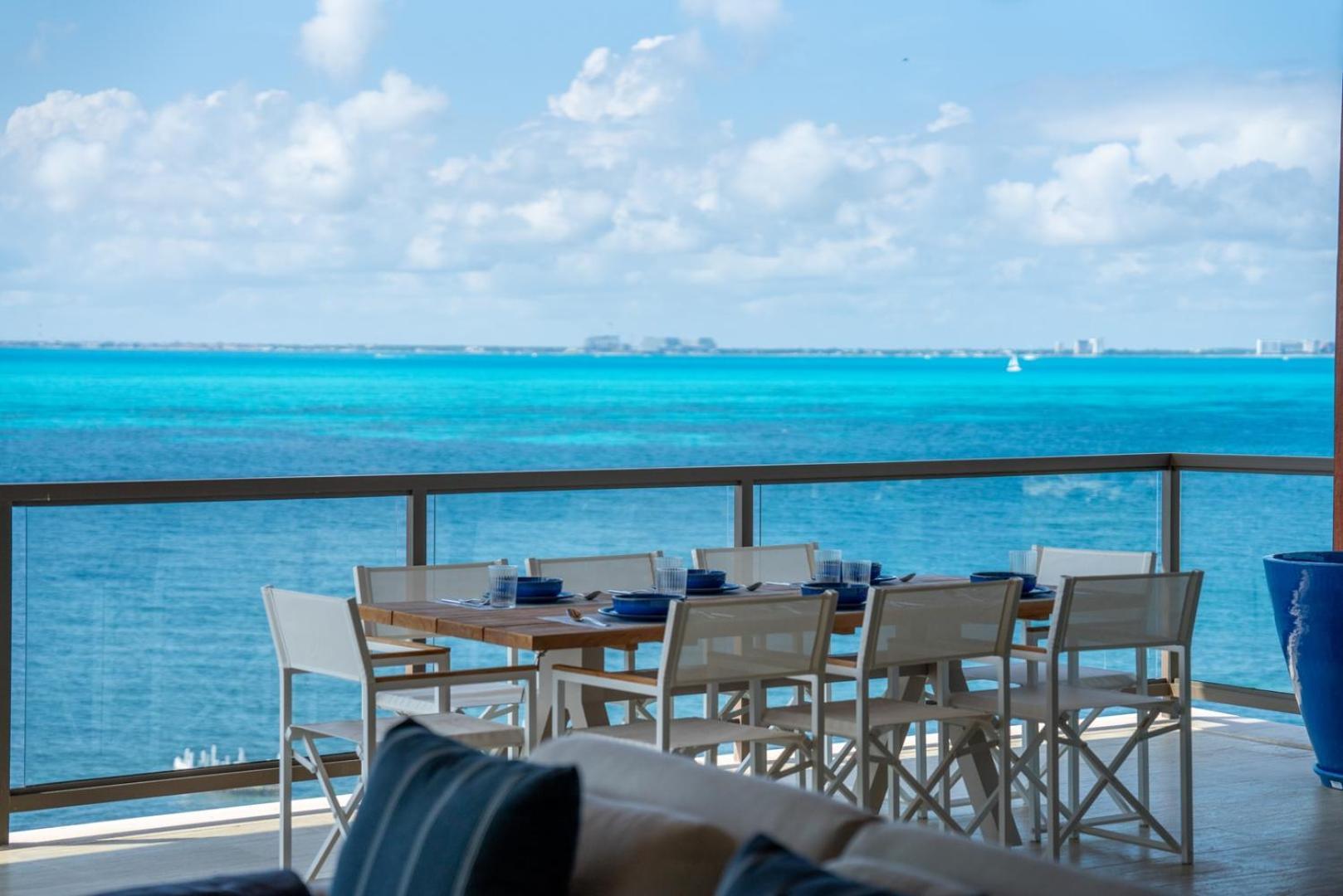 4br Luxury Beachfront W/ Heated Pool Apartamento Isla Mujeres